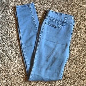 Light Wash Super Skinny Levi’s Jeans